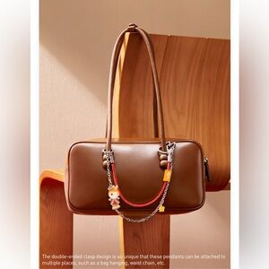 THE MONSTERS Let’s Checkmate Series QUEEN Pendant